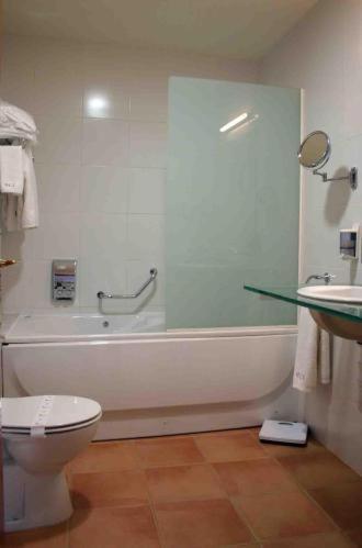 Hotel Comte Tallaferro Besalú Værelse billede